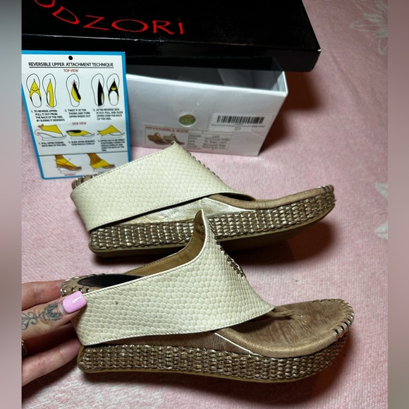 Lucia Reversible Low Wedge Sandal - Picture 5 of 6